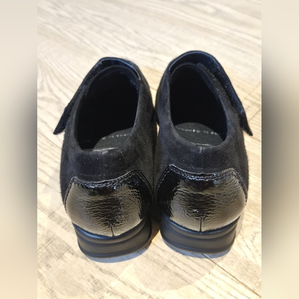 Semler | Black Suede Women's Shoes w/ Patent Leather Toe Caps, Size 4 - Picture 7 of 11